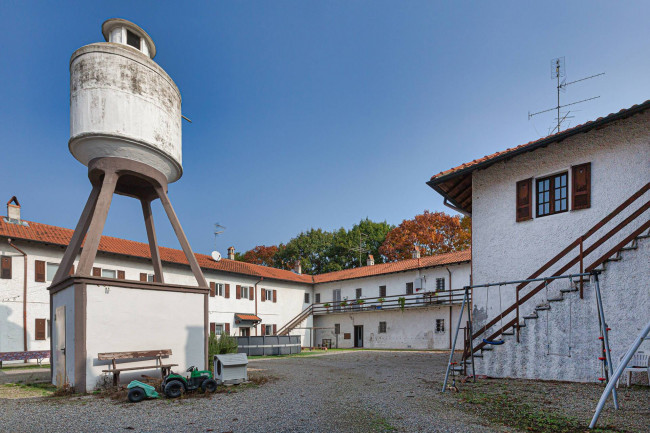 fabbricato in vendita a Castano Primo