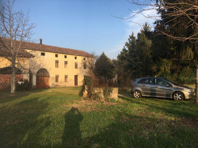 Rustico in vendita a Padova