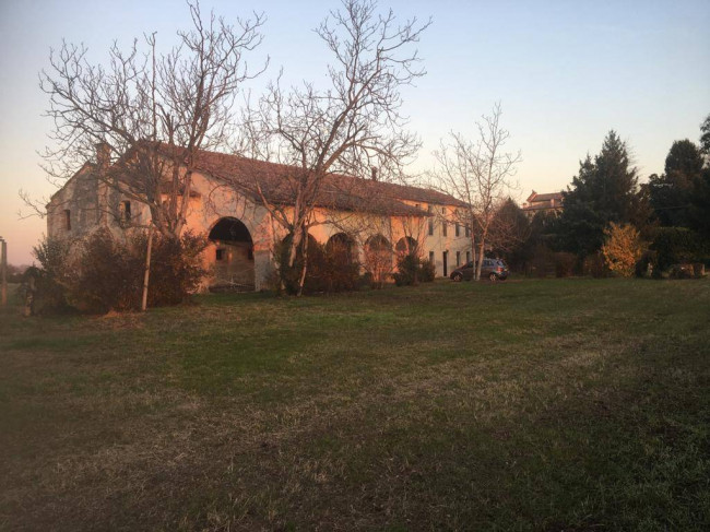 Rustico in vendita a Padova