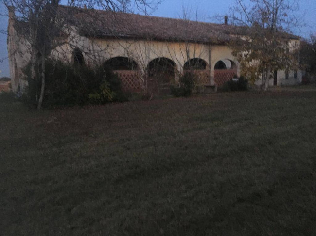 Rustico in vendita a Padova