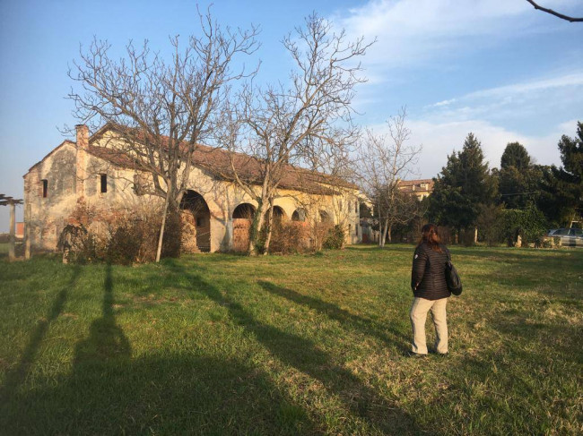 Rustico in vendita a Padova