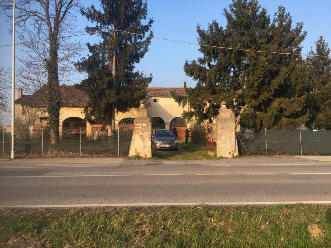 Rustico in vendita a Padova