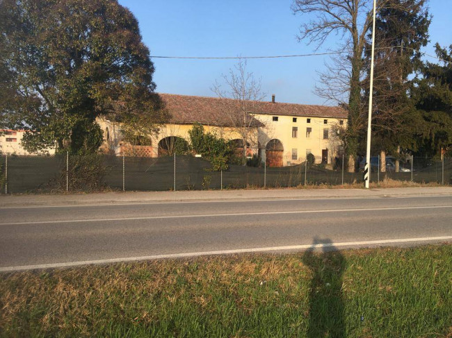 Rustico in vendita a Padova