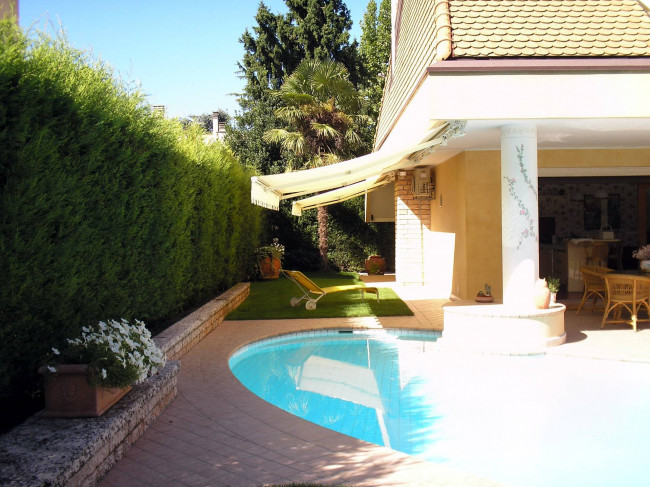 Villa in vendita a Selvazzano Dentro