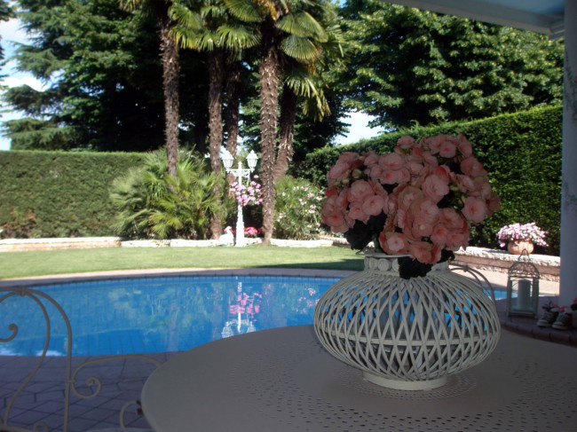 Villa in vendita a Selvazzano Dentro