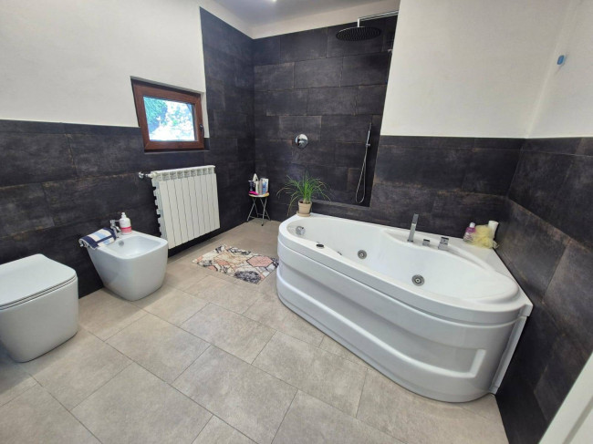 Villa in vendita a Subbiano