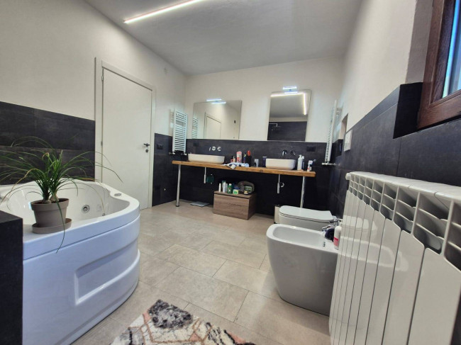 Villa in vendita a Subbiano