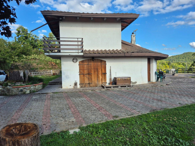 Villa in vendita a Subbiano