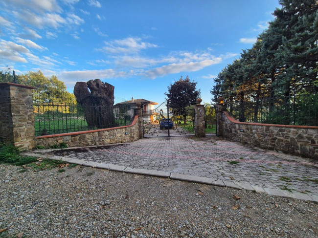 Villa in vendita a Subbiano