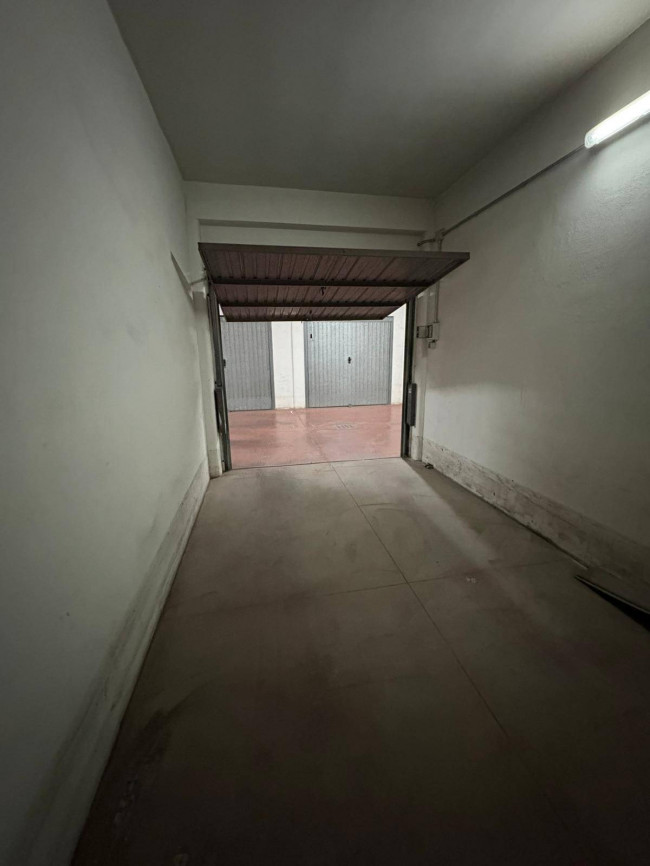 Box o garage in vendita a Taranto