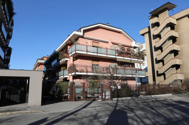Appartamento in vendita a Monza