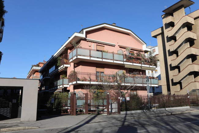 Appartamento in vendita a Monza