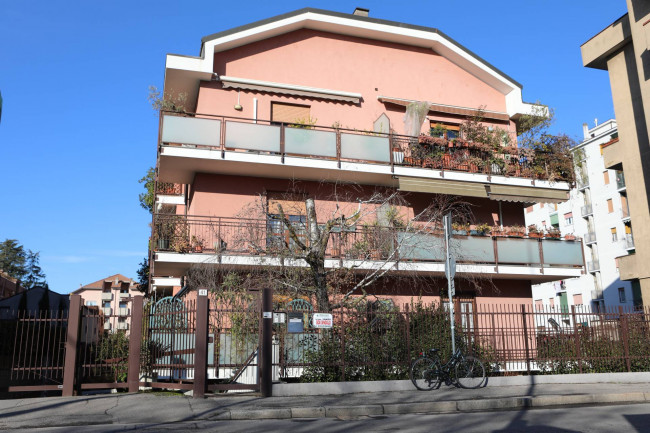Appartamento in vendita a Monza