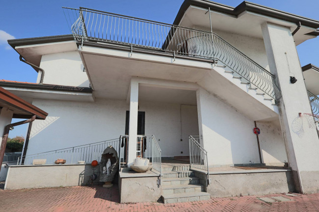 Villa in vendita a Arconate