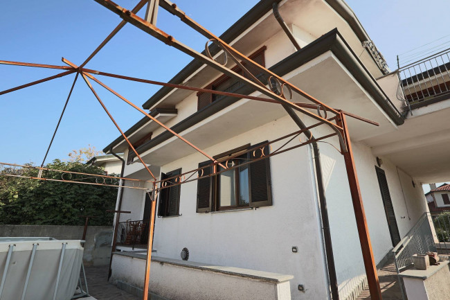 Villa in vendita a Arconate