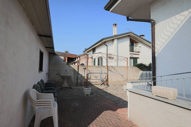 Villa in vendita a Arconate