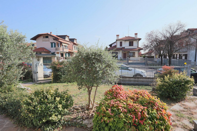 Villa in vendita a Arconate