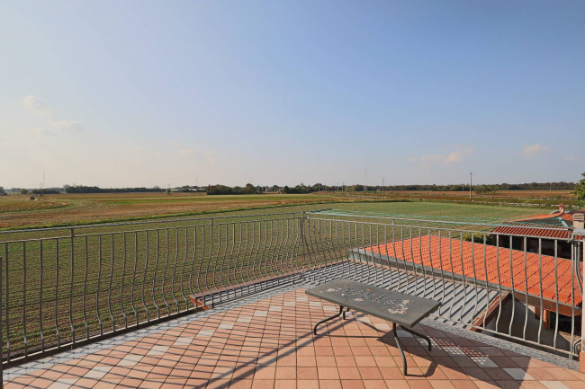 Villa in vendita a Arconate