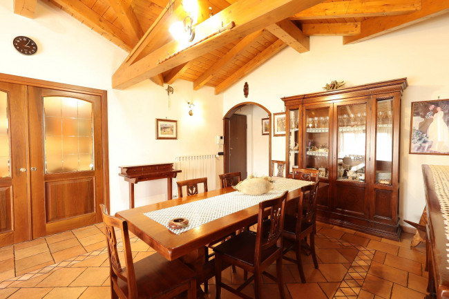 Villa in vendita a Arconate