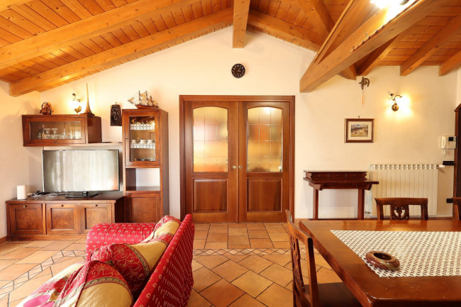 Villa in vendita a Arconate