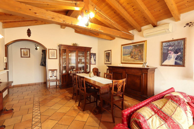 Villa in vendita a Arconate