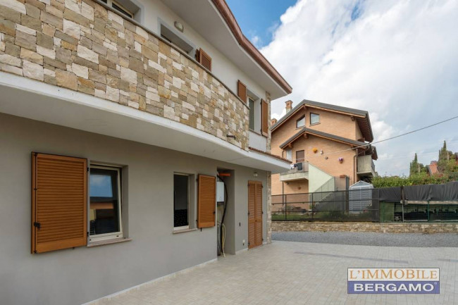 Villa in vendita a Brembate (BG)