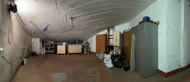 Box o garage in vendita a Savona