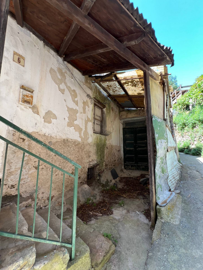 Rustico in vendita a Vezzi Portio