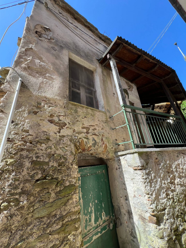 Rustico in vendita a Vezzi Portio