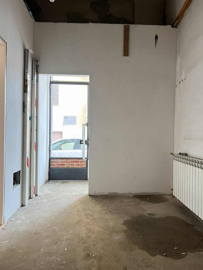 Magazzino in vendita a Savona