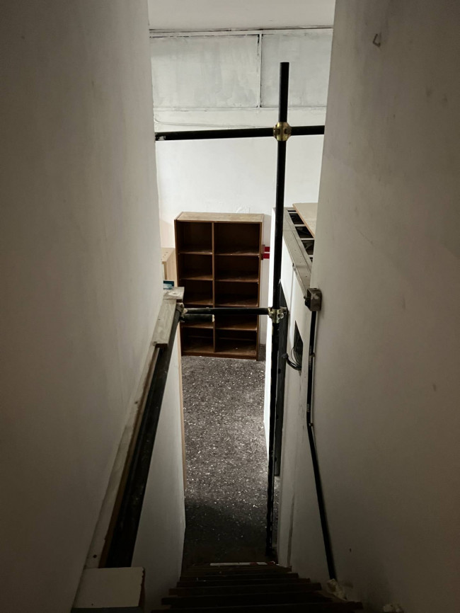 Magazzino in vendita a Savona