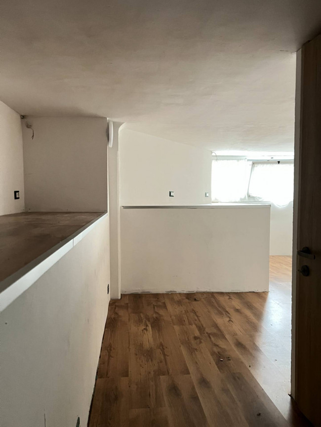 Magazzino in vendita a Savona