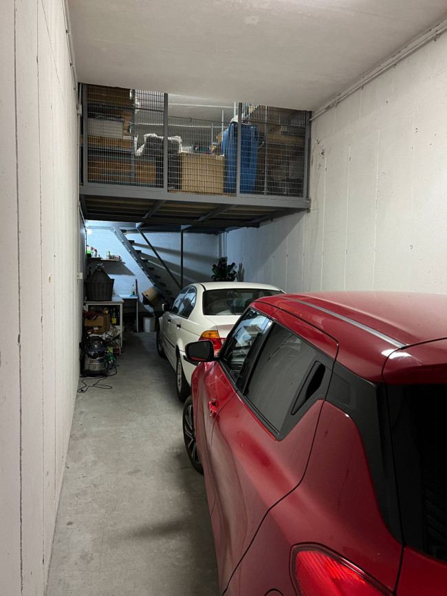 Box o garage in vendita a Savona