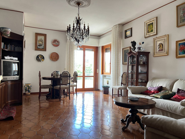 Appartamento in vendita a Savona