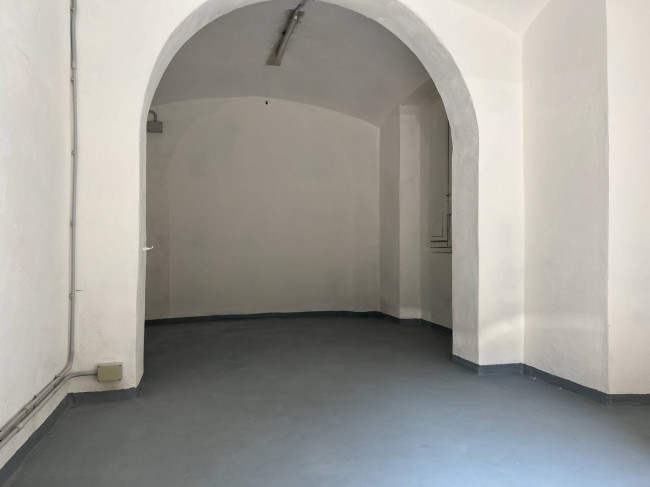 Magazzino in affitto a Savona