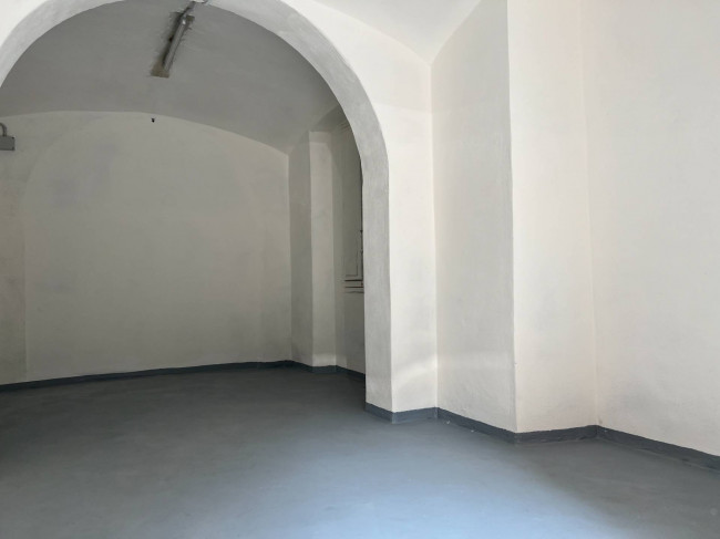 Magazzino in affitto a Savona