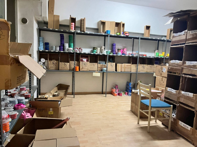 Magazzino in vendita a Savona