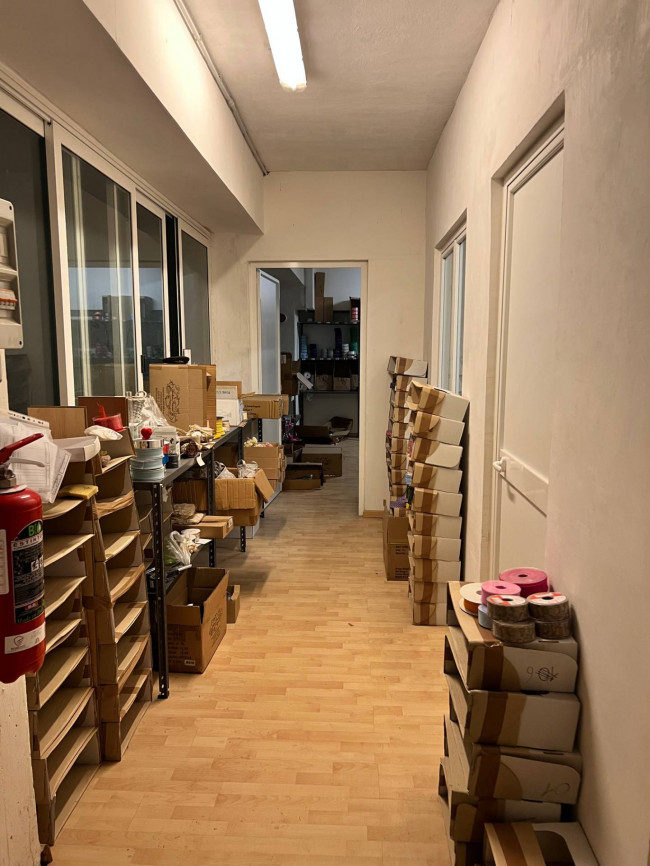 Magazzino in vendita a Savona