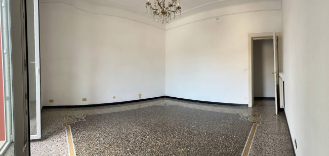 Appartamento in vendita a Savona
