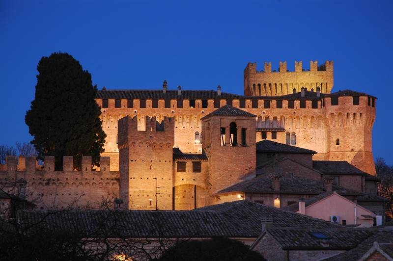 Albergo/Hotel in vendita a Gradara (PU)