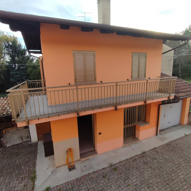 Casa indipendente in vendita a Fanna (PN)