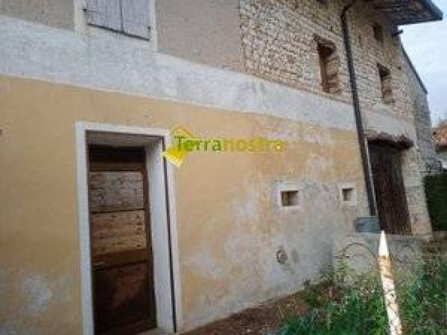 Casa semi-indipendente in vendita a Malnisio, Montereale Valcellina (PN)