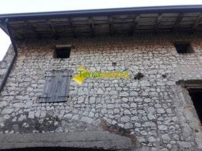 Casa semi-indipendente in vendita a Malnisio, Montereale Valcellina (PN)