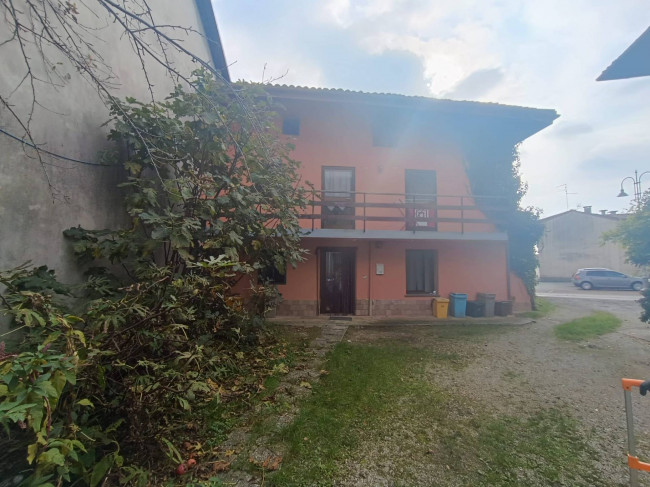 Casa semi-indipendente in vendita a Maniago Libero, Maniago (PN)