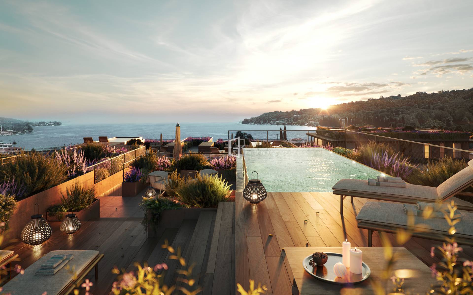 Attico con piscina privata e vista sul golfo di Salò