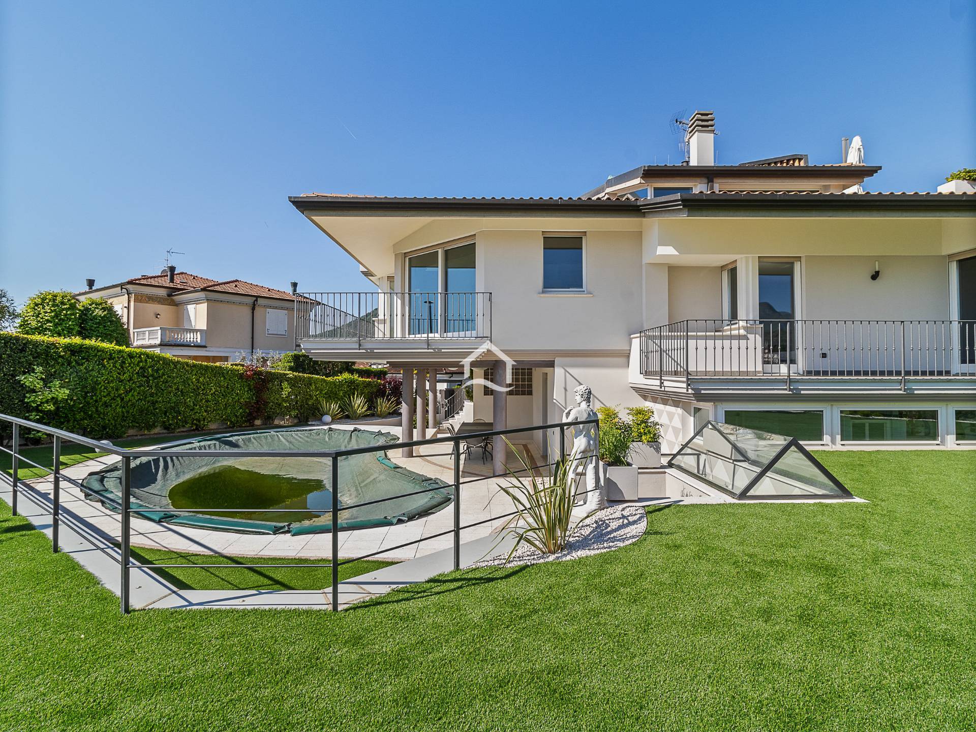 In affitto - Villa Vista Lago con Piscina e Dépendance