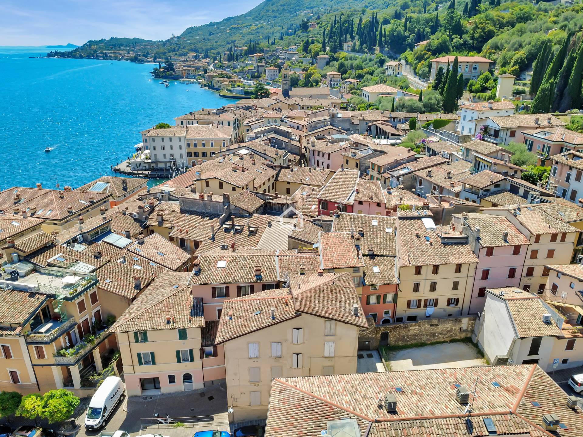 Trilocale nel centro storico di Gargnano
