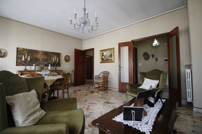 Appartamento in vendita a Palermo