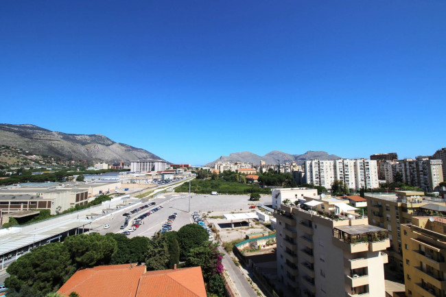 Appartamento in vendita a Palermo