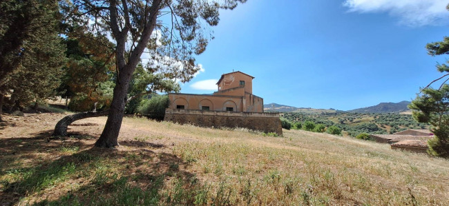 Terreno Agricolo in vendita a Sclafani Bagni